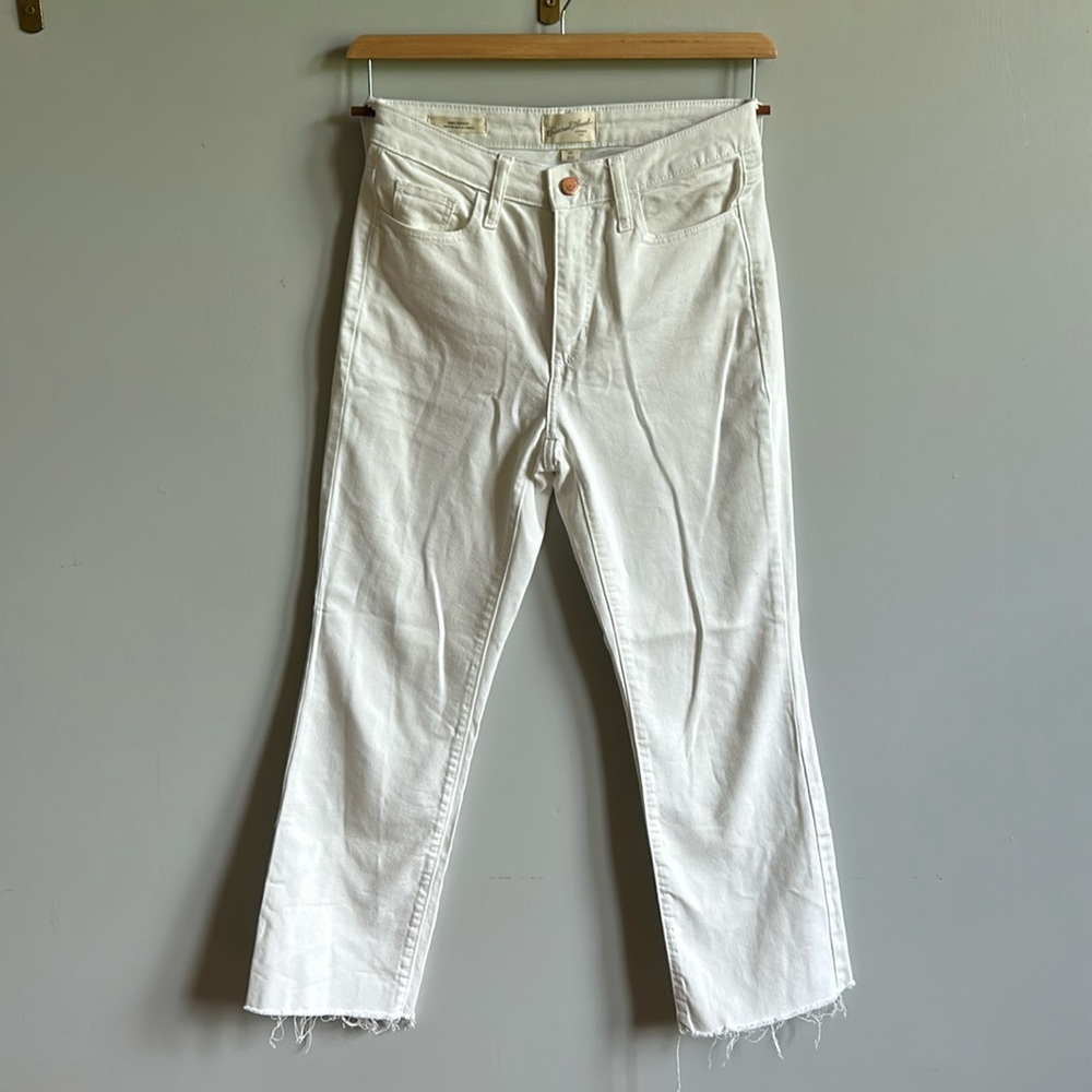 Universal Thread white jeans